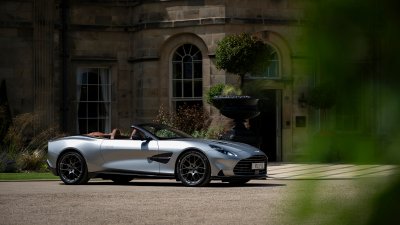 Aston Martin Vanquish Volante: Conquering Roads and Hearts as the Ultimate Convertible Supercar