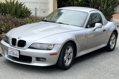 Garage Find! Original-Owner 2001 BMW Z3 2.5i 5-Speed Headed to Auction