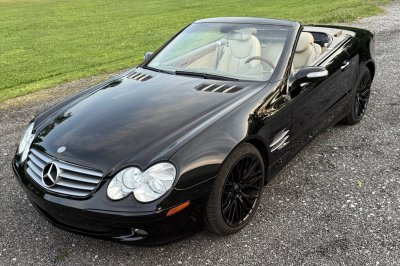 Low-Mileage 2004 Mercedes-Benz SL500: A Timeless Classic Emerges