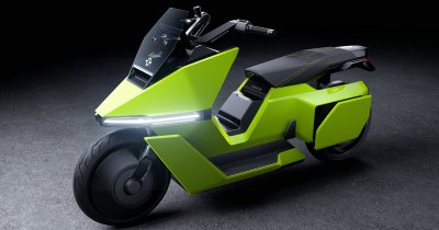 Omoway Unveils Self-Parking Electric Motorcycle with Futuristic "Saberlight" Design