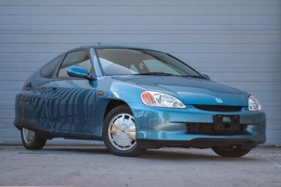 Rare JDM 2000 Honda Insight Hits US Market – No Reserve Auction!