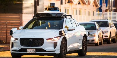 Self-Driving Revolution on Hold: 5 Reasons Why Driverless Cars Aren't Taking Over Just Yet
