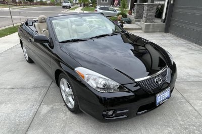 Ultra-Low-Mileage 2008 Toyota Camry Solara SLE V6 Convertible Surfaces