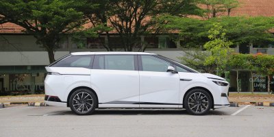 XPeng's Electric Minivan: Business-Class Comfort Redefines Family Travel